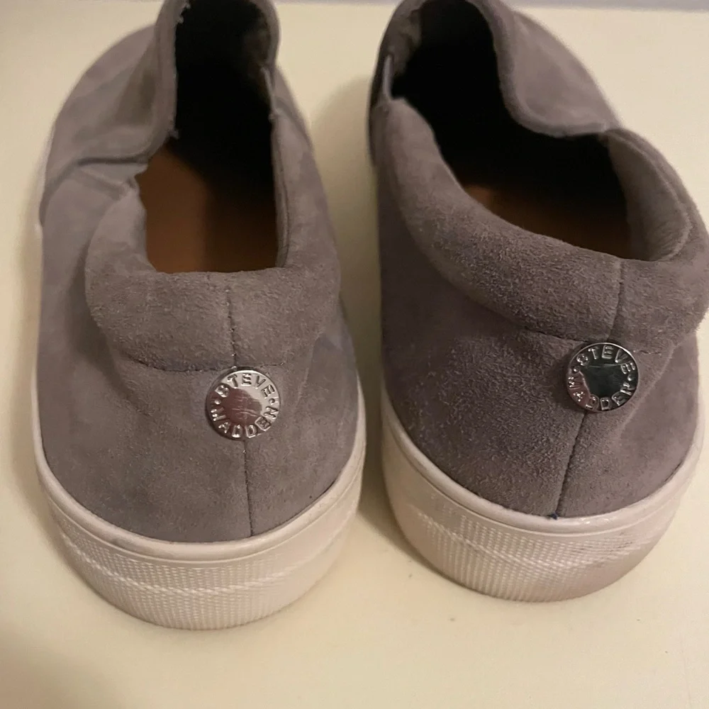 Steve Madden Grey Suede Slip-on Sneaker Gills Size 9.5 Casual